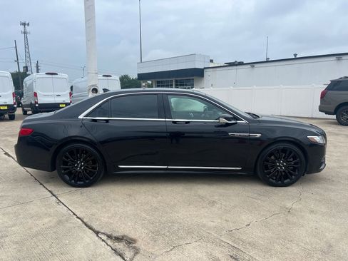 Used 2020 Lincoln Continental Reserve AWD/4WD image 2