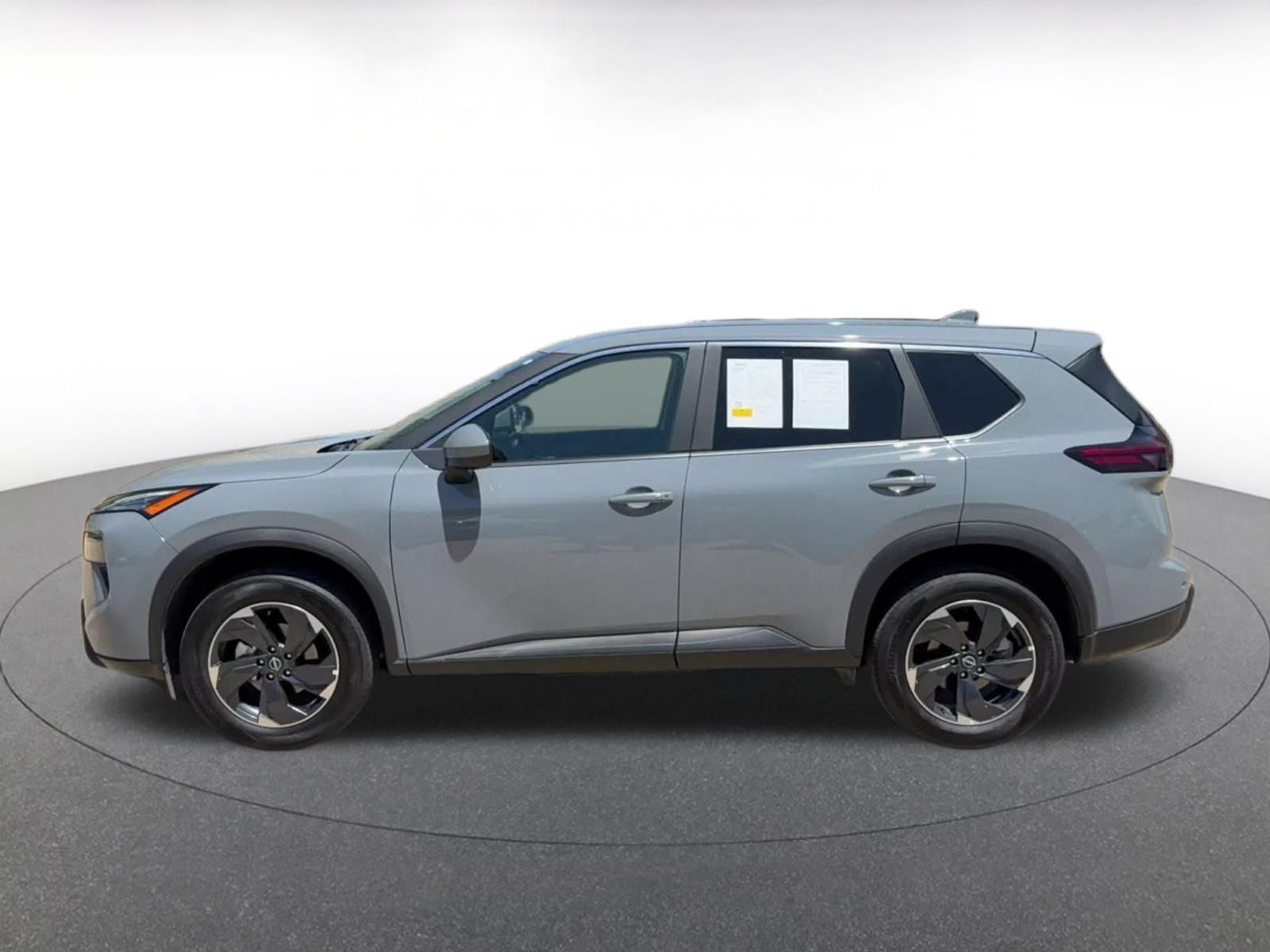 Used 2026 Nissan Rogue SV AWD/4WD image 8