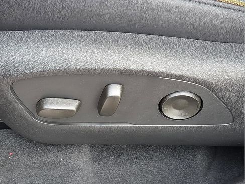 New 2026 GMC Acadia AT4 w/ Luxury Package image 16