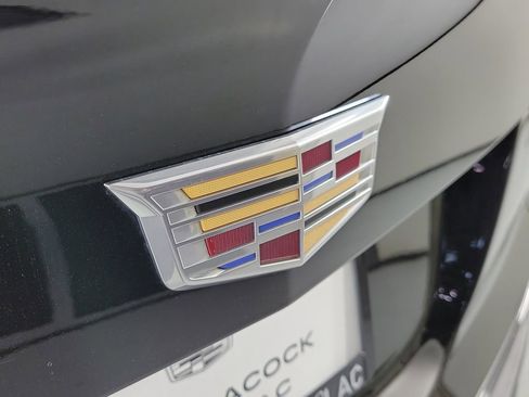 Used 2021 Cadillac XT4 Premium Luxury FWD image 7