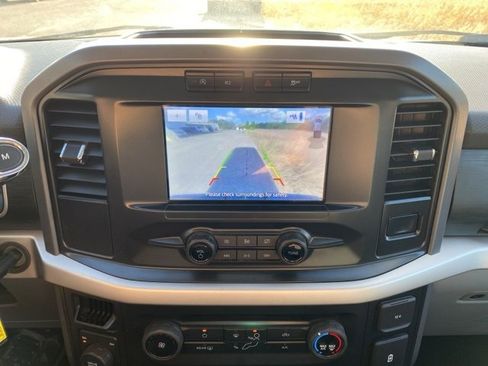 Used 2021 Ford F150 XLT image 14