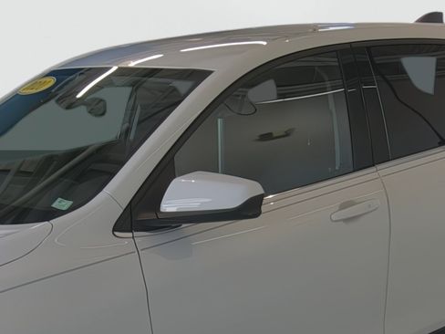 Used 2020 Chevrolet Equinox LT FWD image 8