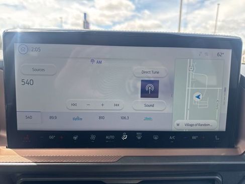 Used 2025 Ford Bronco Sport Outer Banks w/ Outer Banks Tech Package+ AWD/4WD image 33