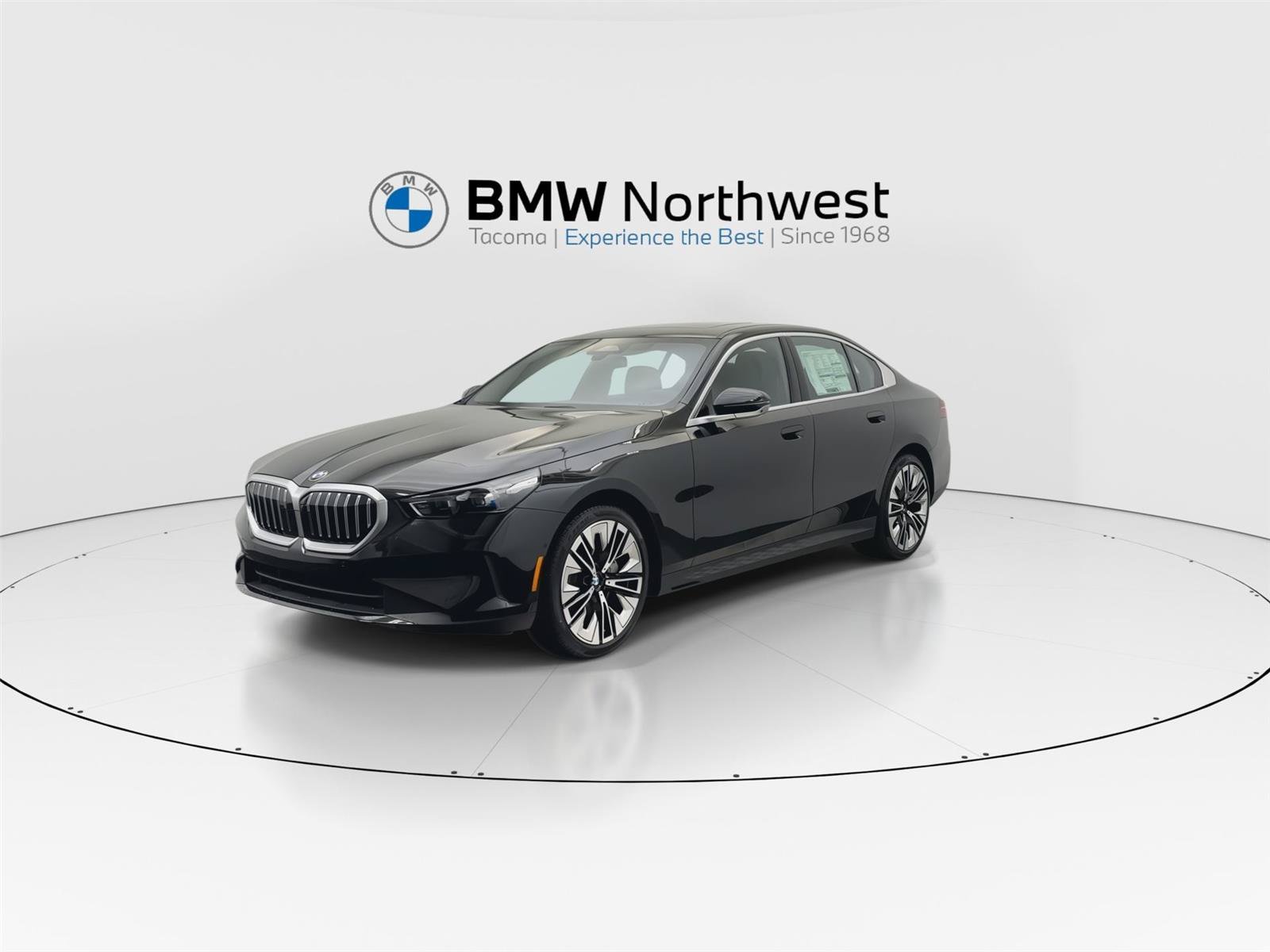 New 2026 BMW 540i xDrive w/ Premium Package AWD/4WD image 9