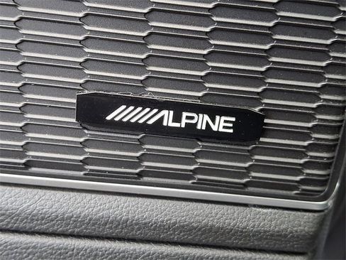 Used 2022 Jeep Grand Cherokee Limited image 28