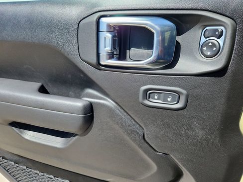 New 2026 Jeep Gladiator Willys AWD/4WD image 6