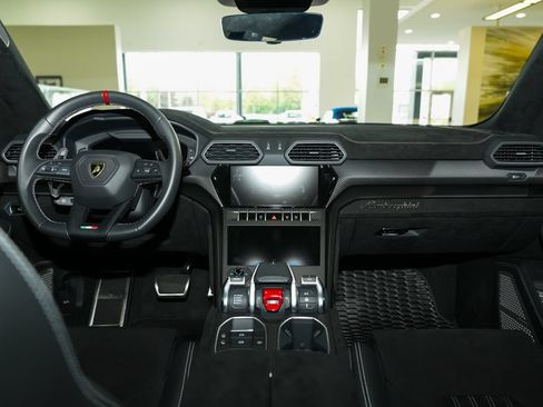 Used 2023 Lamborghini Urus Performante AWD/4WD image 57