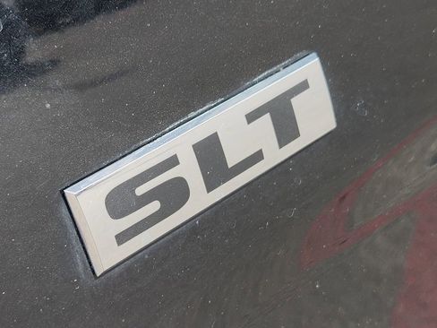 Used 2023 RAM 1500 Classic SLT w/ Trailer & Traction Group image 8