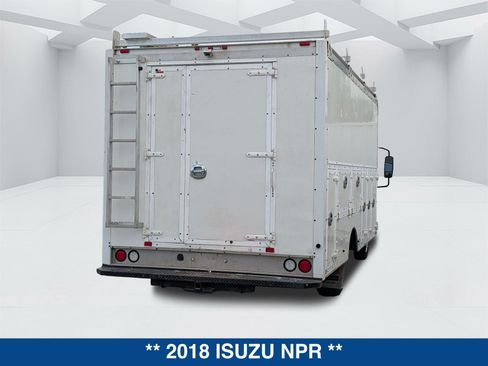 Used 2018 Isuzu NPR RWD image 5