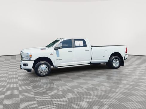 Used 2024 RAM 3500 Laramie w/ Towing Technology Group AWD/4WD image 5
