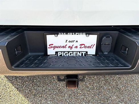 Used 2024 Nissan Titan Platinum Reserve w/ Moonroof Package image 58