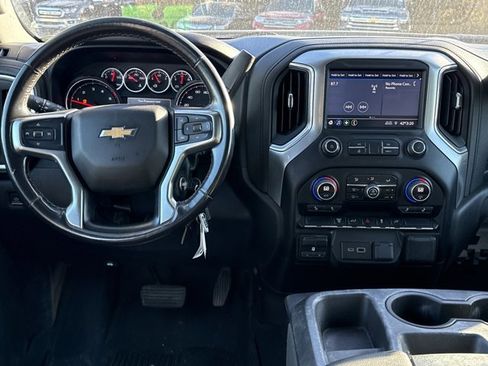 Used 2022 Chevrolet Silverado 2500 LT w/ Fleet Comfort Package image 4