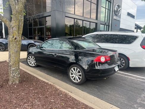 Used 2009 Volkswagen Eos Komfort FWD image 3
