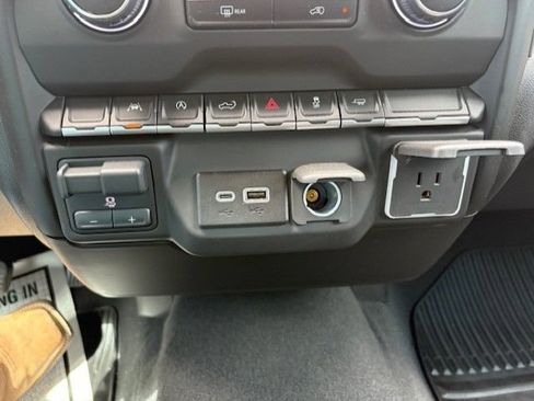 Used 2025 Chevrolet Silverado 1500 Custom RWD image 15
