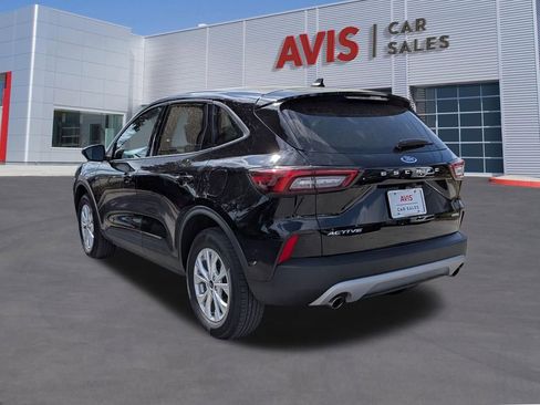 Used 2025 Ford Escape Active AWD/4WD image 6