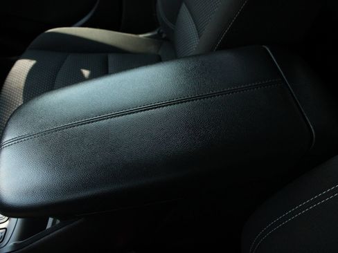 Used 2023 GMC Terrain SLE w/ LPO, Floor Liner Package AWD/4WD image 49