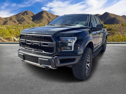 Used 2018 Ford F150 Raptor w/ Equipment Group 801A Mid image 11