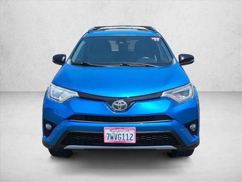 Used 2017 Toyota RAV4 SE AWD/4WD image 2
