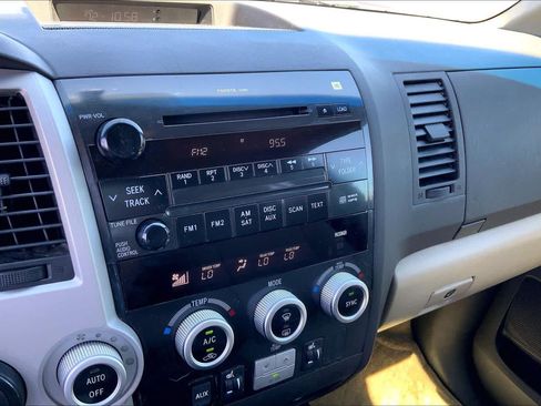 Used 2008 Toyota Sequoia Limited RWD image 33