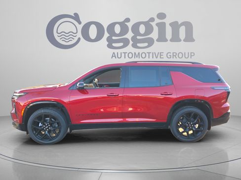 New 2026 Chevrolet Traverse RS w/ LPO, Floor Liner Package FWD image 2