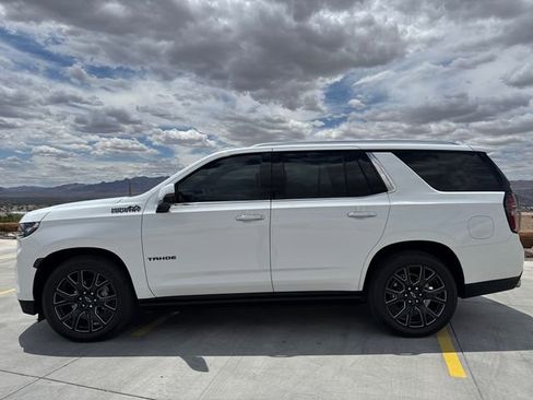 Used 2024 Chevrolet Tahoe High Country w/ LPO, Illumination Package AWD/4WD image 2