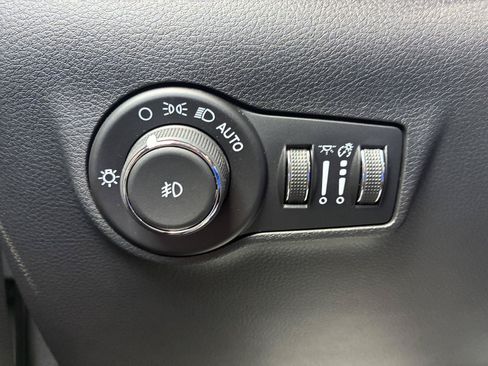 Used 2026 Jeep Compass Limited AWD/4WD image 21