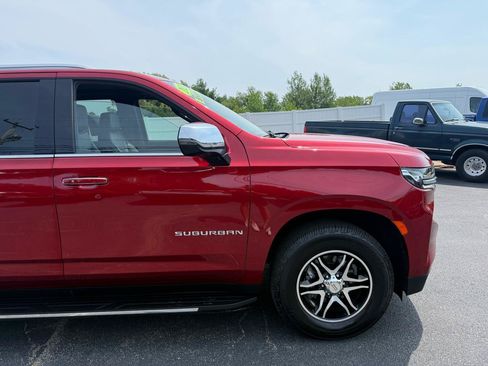 Used 2021 Chevrolet Suburban Premier AWD/4WD image 15