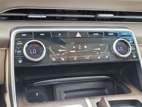 Certified 2023 Genesis GV80 3.5T AWD/4WD image 16