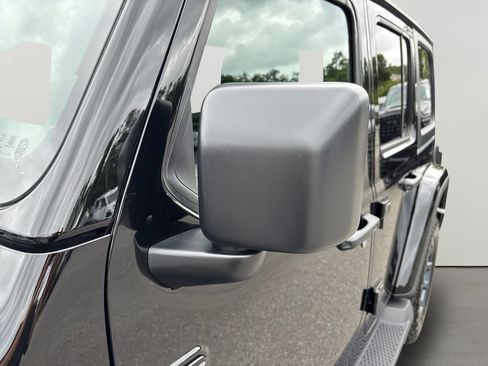 New 2026 Jeep Wrangler Unlimited Sport AWD/4WD image 11