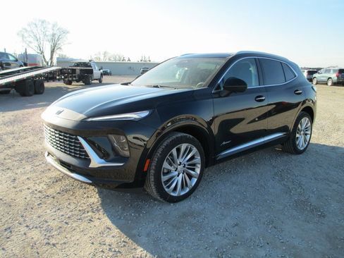 New 2026 Buick Envision Avenir image 9