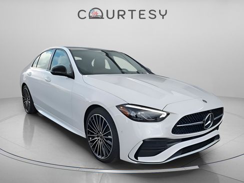 Used 2024 Mercedes-Benz C 300 Sedan image 4