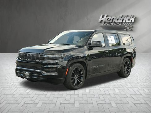 Used 2022 Jeep Grand Wagoneer Series II AWD/4WD image 5