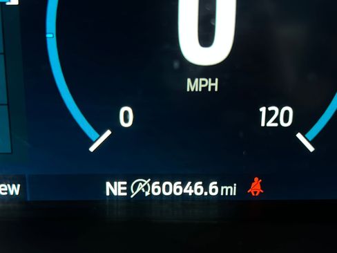 Used 2021 Ford F150 Lariat w/ Equipment Group 502A High image 17