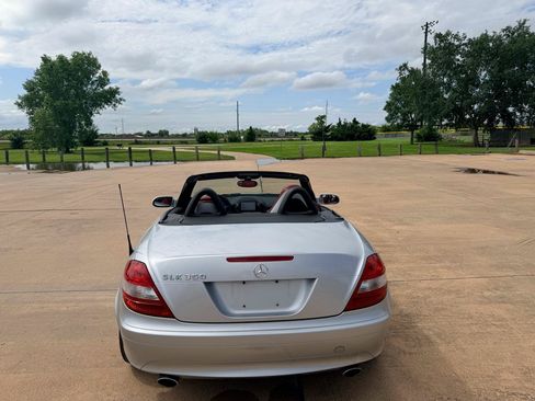 Used 2006 Mercedes-Benz SLK 350 image 7