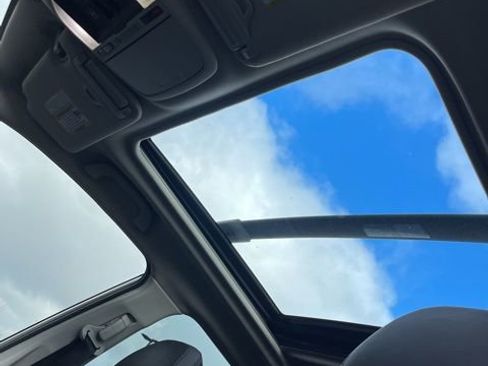 Used 2023 Subaru Forester Touring image 11