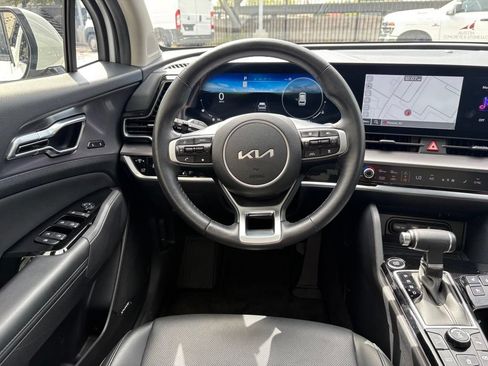 Used 2024 Kia Sportage SX AWD/4WD image 6
