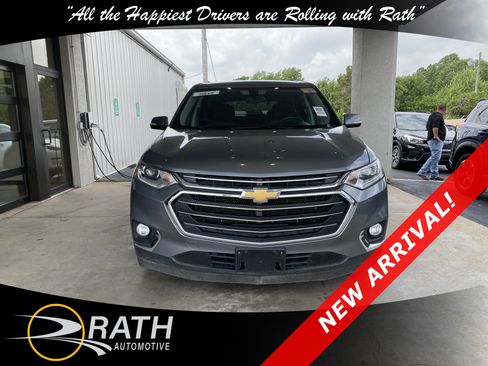 Used 2019 Chevrolet Traverse LT FWD image 3