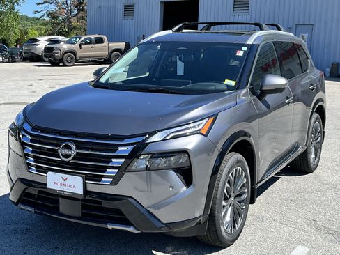 New 2026 Nissan Rogue Platinum AWD/4WD image 2