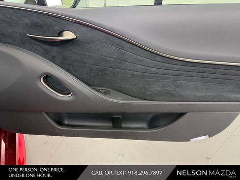 Used 2025 Lexus LC 500 Coupe w/ Dynamic Handling Package RWD image 43