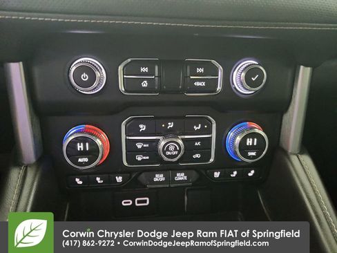 Used 2023 GMC Yukon SLT image 26