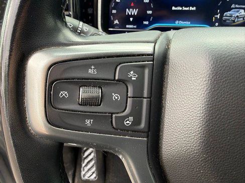 Used 2023 Chevrolet Silverado 1500 LT image 8