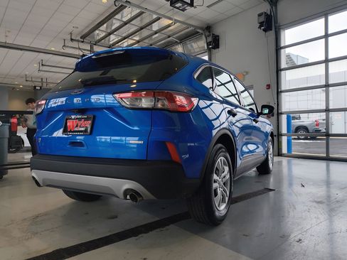 Used 2020 Ford Escape S image 4