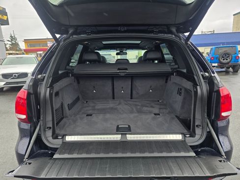 Used 2017 BMW X5 xDrive40e image 16