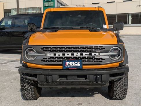 Used 2021 Ford Bronco Badlands image 2