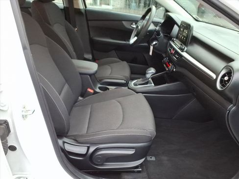 Used 2019 Kia Forte LXS image 24