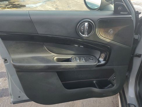 Used 2019 MINI Cooper Countryman S w/ Storage Package image 15