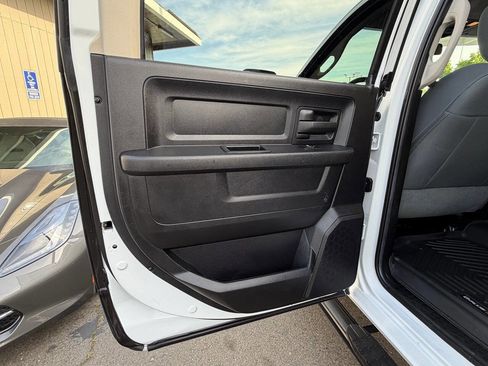 Used 2016 RAM 3500 Tradesman w/ Chrome Appearance Group image 47