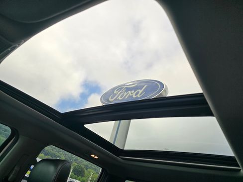 Used 2020 Ford F250 Lariat w/ Lariat Ultimate Package AWD/4WD image 24
