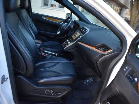 Used 2019 Lincoln MKC Reserve w/ MKC Climate Package image 45