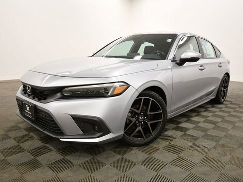 Certified 2023 Honda Civic Sport Touring image 2